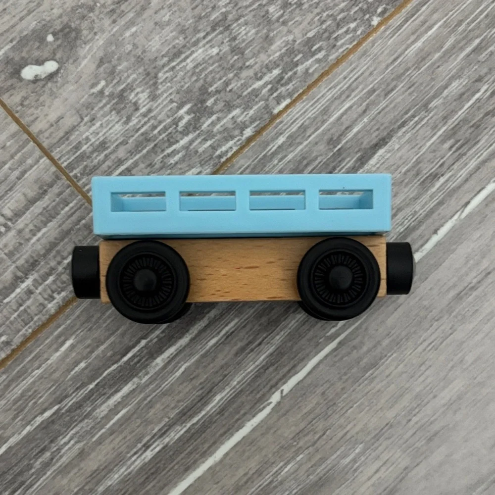 Thomas & Friends Snowy Rails Cargo Car